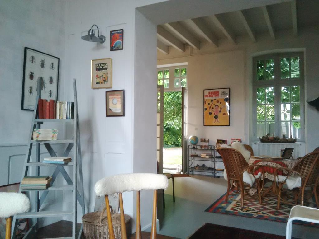 La Bonne Ecole Bed and Breakfast Les Landes-Genusson Buitenkant foto